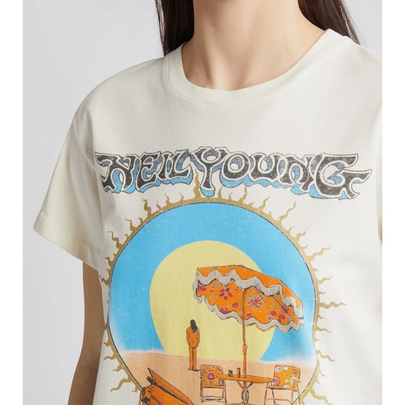 NWOT DAYDREAMER LA Neil Young On The Beach Tour Tee - Picture 2 of 8